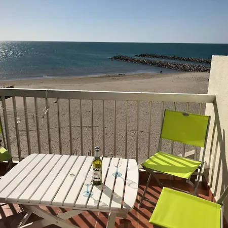 T2 , 4 Personnes, Sur Plage, Clim Parking Apartment *