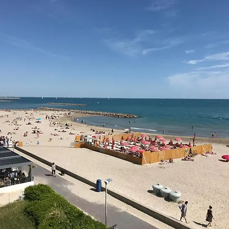 T2 , 4 Personnes, Sur Plage, Clim Parking Apartment *